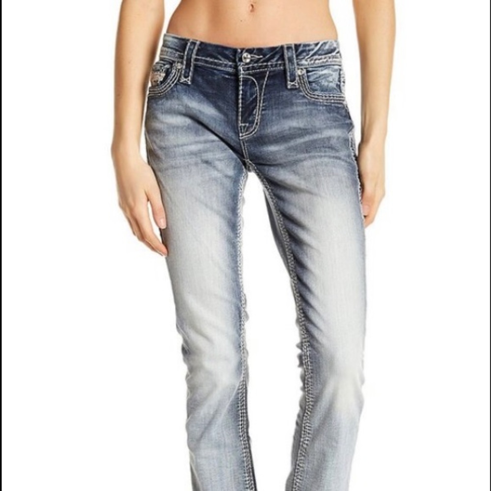Rock Revival “Nancy Easy” light wash straight leg